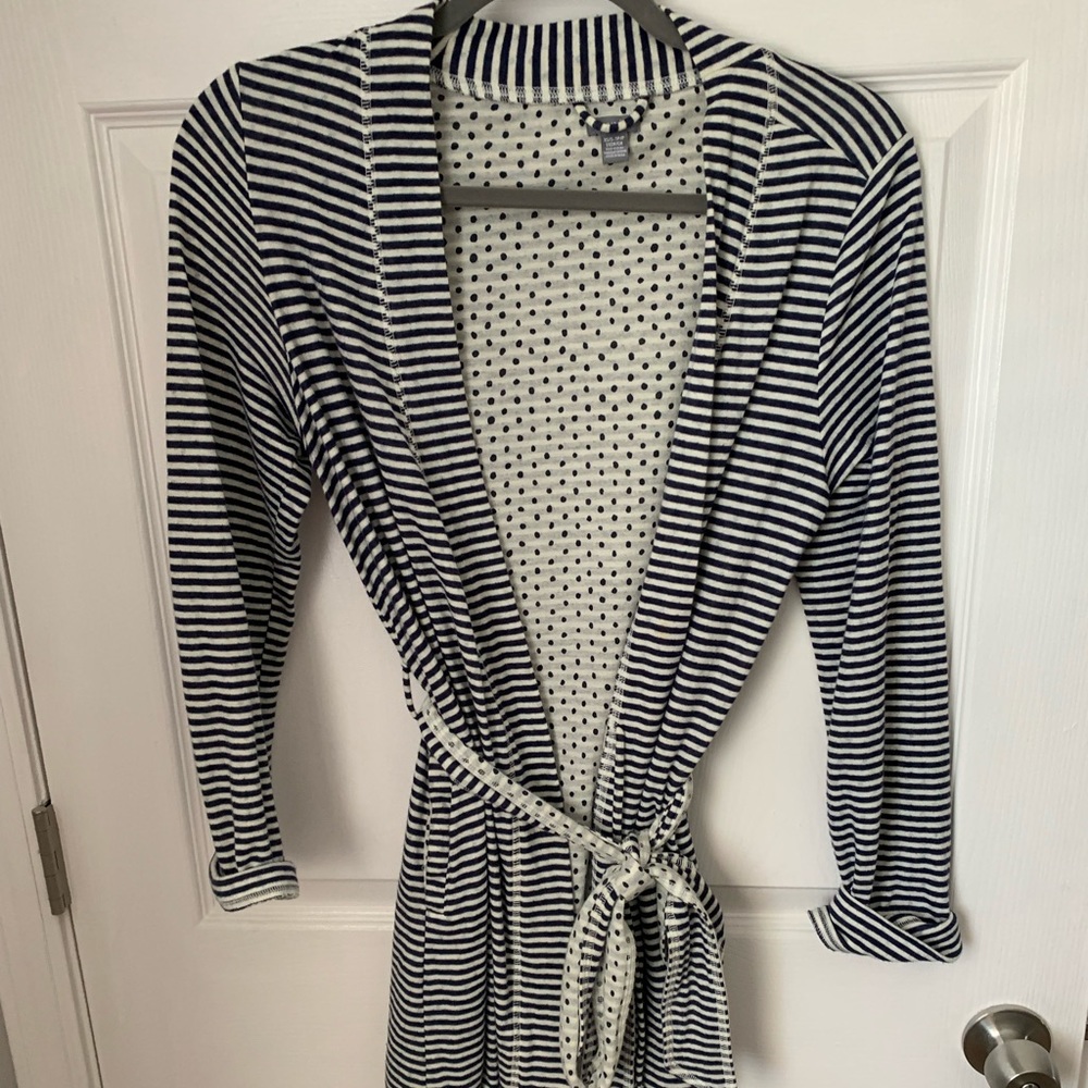 Aerie bathrobe